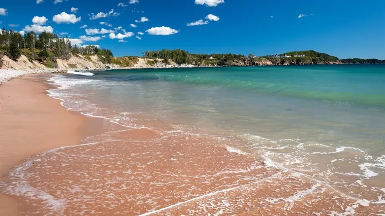 Canadá Costero: Explora sus Impresionantes Playas Paradisíacas y Belleza Natural Inesperada
