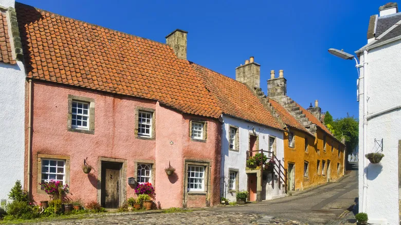 Culross, Escocia: Un Viaje en el Tiempo por un Pueblo de Película y Encanto Histórico