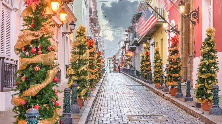 Escapadas Navideñas Cálidas: Destinos Tropicales Alternativos a Hawái para una Temporada Inolvidable