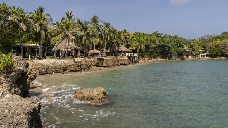 Explora las Joyas Ocultas de Sudamérica: Un Viaje por sus Islas Más Impresionantes