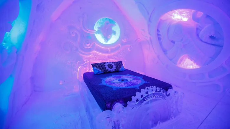 Hôtel de Glace: Tu Guía Definitiva para una Experiencia Invernal Única en el Hotel de Hielo de Quebec