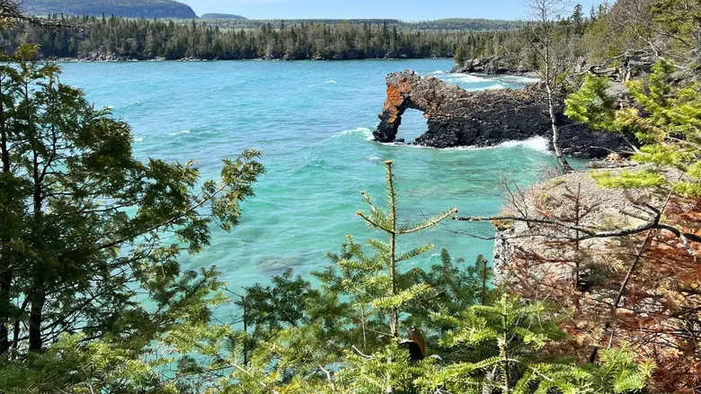 Kakabeka Falls: Descubre la Impresionante 'Niágara del Norte' en Ontario