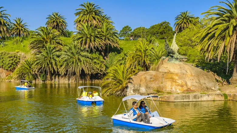 La Rambla de Montevideo: Un Paseo Emblemático por las Joyas Costeras de Uruguay