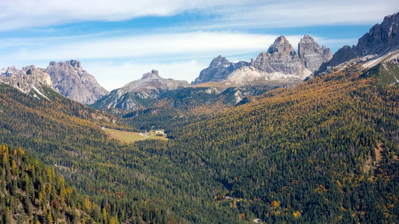 Lago di Sorapis: Guía Completa para la Mejor Caminata en los Dolomitas Italianos