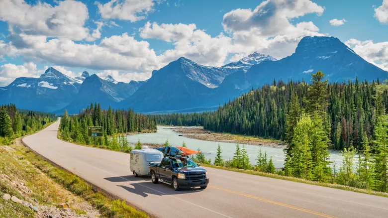 Parque Nacional Jasper: Guía Definitiva para Explorar las Majestuosas Rocosas Canadienses