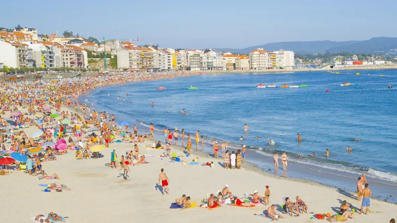 Sanxenxo: Descubre la Perla de Galicia, sus Playas Bandera Azul y Exquisita Gastronomía