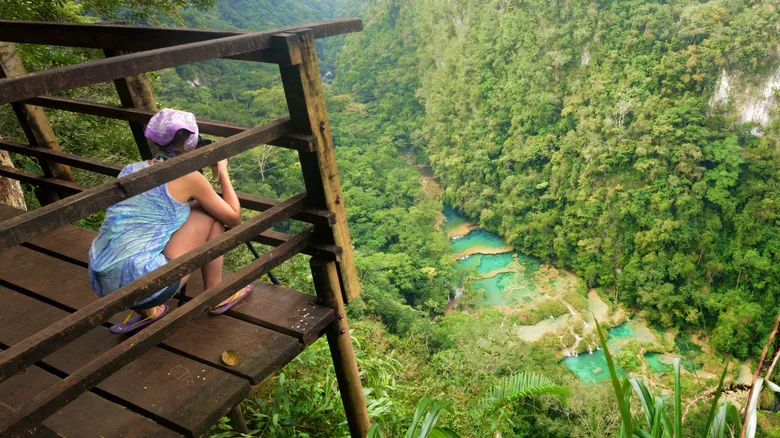 Semuc Champey, Guatemala: Guía Completa del Paraíso Natural y Piscinas Turquesas