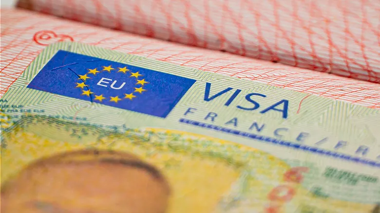 Viajar a Francia desde EE. UU.: Guía Completa de Visados y Requisitos Migratorios para una Estancia Exitosa